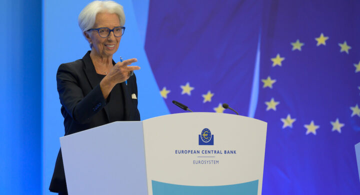 Il dilemma della Bce di fronte al bivio della politica monetaria. L’analisi di Polillo