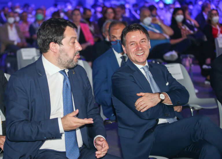 Da Conte a Vannacci, quando la guerra smaschera le ambiguità della politica. La versione di Cicchitto Da Conte a Vannacci, quando la guerra smaschera le ambiguità della politica. La versione di Cicchitto