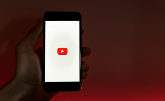 YouTube si dà una mossa e trova il modo per contrastare TikTok