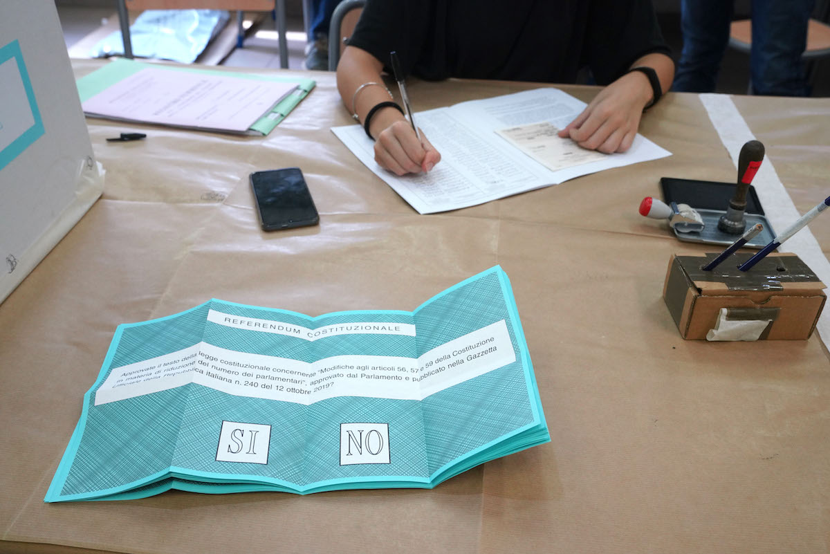 Perché voterò sì ai referendum del prossimo giugno. La versione di Mayer Perché voterò sì ai referendum del prossimo giugno. La versione di Mayer