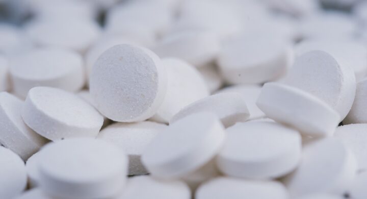 Come contrastare l’antibiotico-resistenza. I consigli di Mandelli