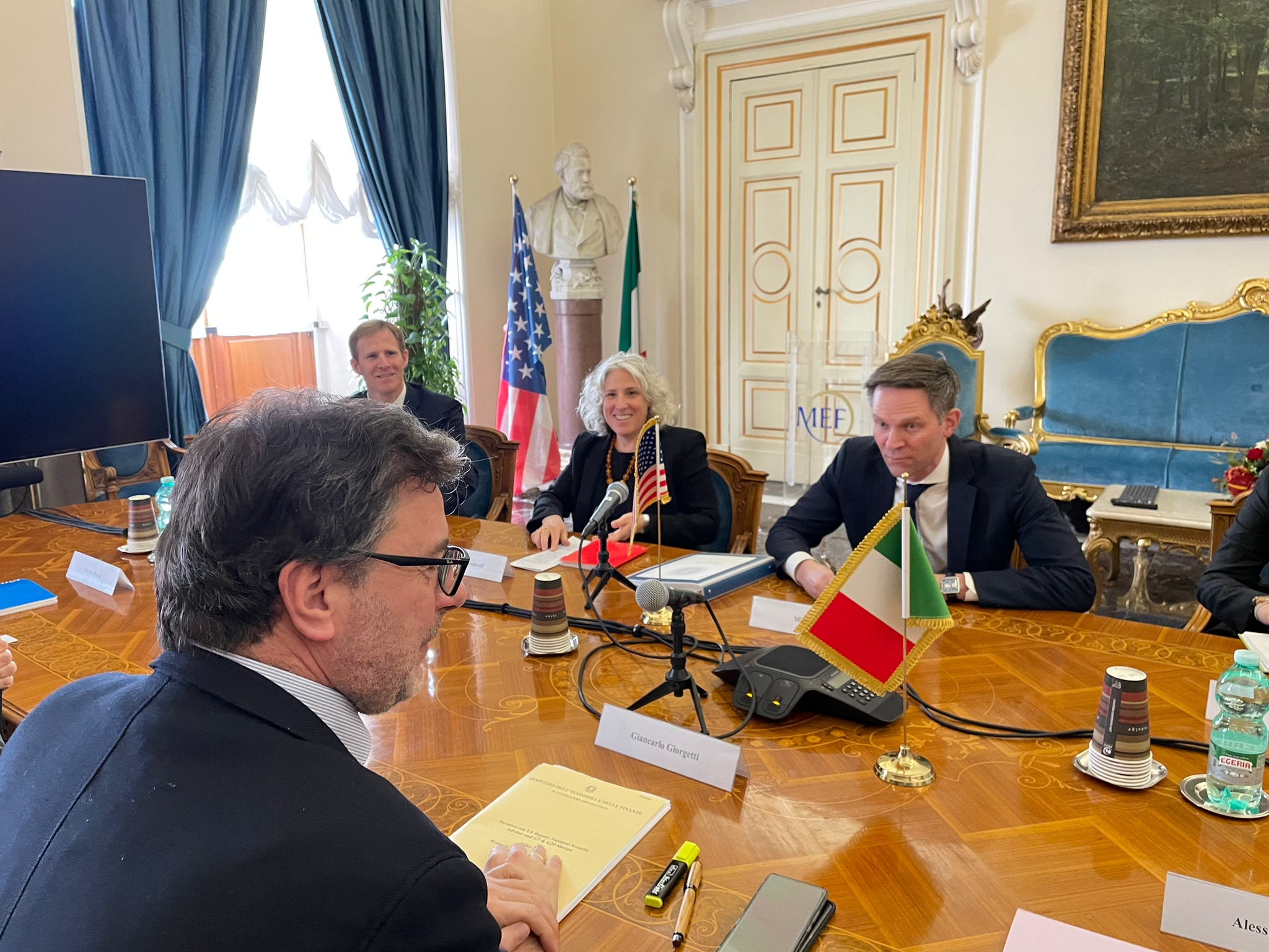Convergence between the United States and the European Union is necessary on subsidies.  The meeting between Giorgetti and Bale