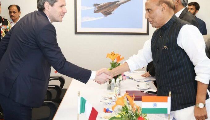 Così la Difesa guida la cooperazione Italia-India. Parla il sottosegretario Perego