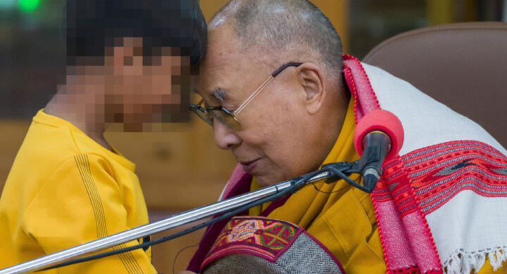Ecco cos’ha fatto la propaganda cinese sul video del Dalai Lama