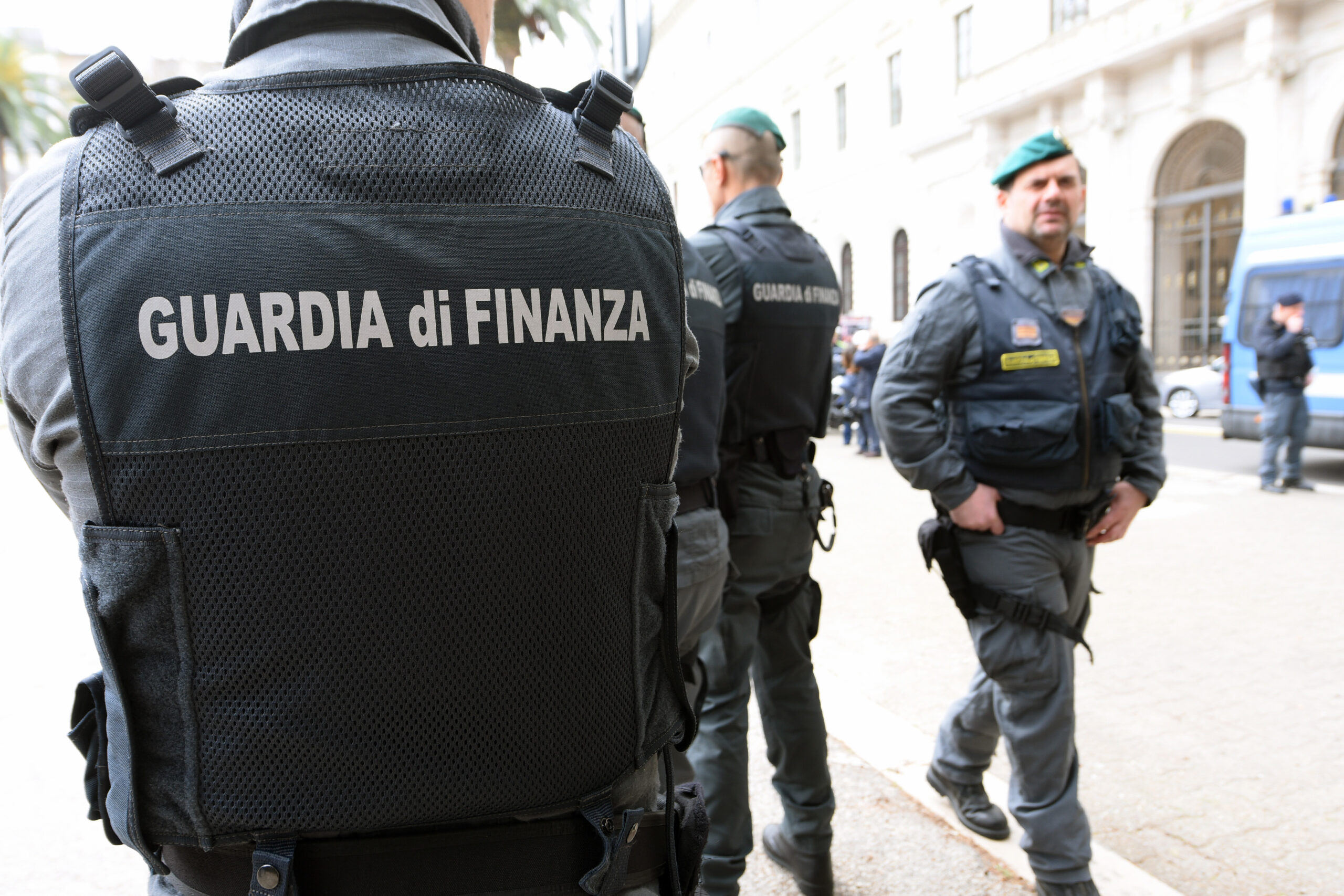 Droga Ndrangheta e criminalità cinese Maxi operazione della Gdf