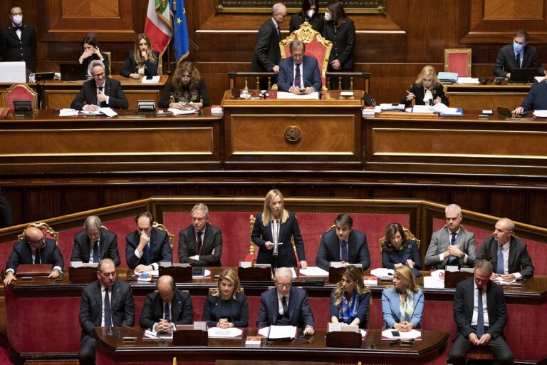 Immigrazione, lavoro e legalità. Il bivio su cui l’Italia deve decidere