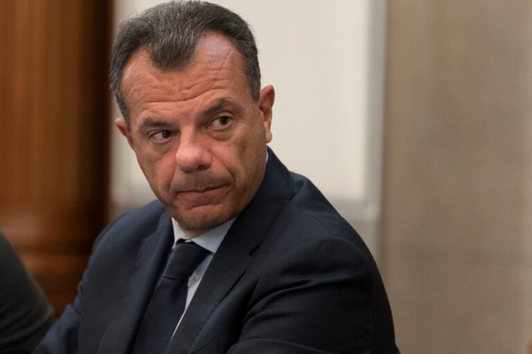 Diplomazia, non bandiere. L’accordo di Gaza spiegato da Scurria