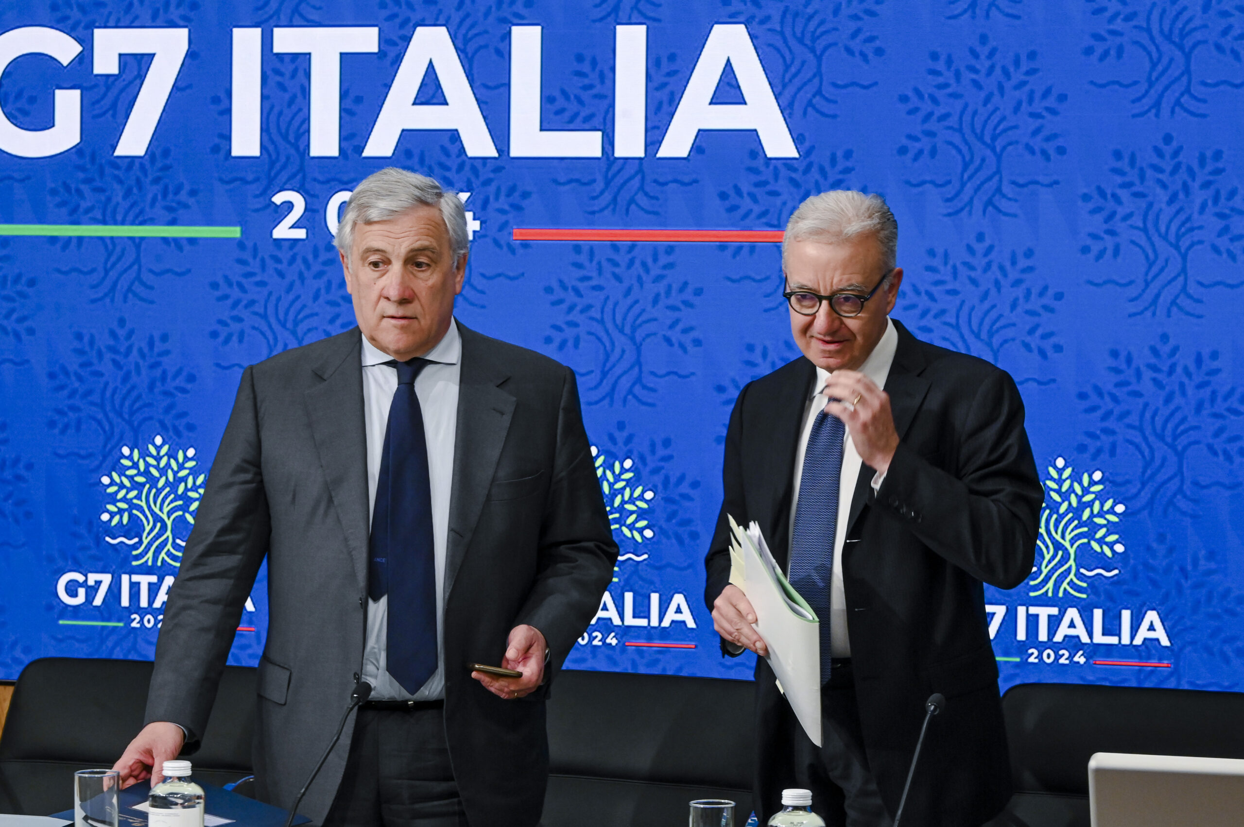Contro il fentanyl, una battaglia globale. Le parole di Tajani e Mantovano