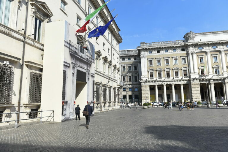 Meloni fa rete con le destre di Cile e Perù. Kast a Palazzo Chigi