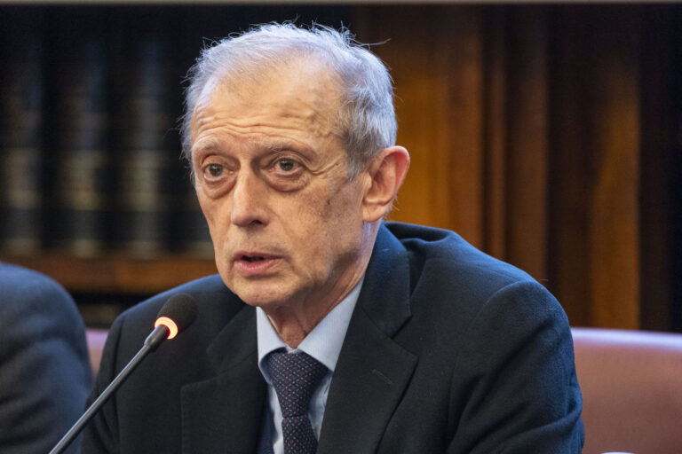 Si può fare la pace cedendo il Donbass? La domanda di Fassino a Conte Si può fare la pace cedendo il Donbass? La domanda di Fassino a Conte