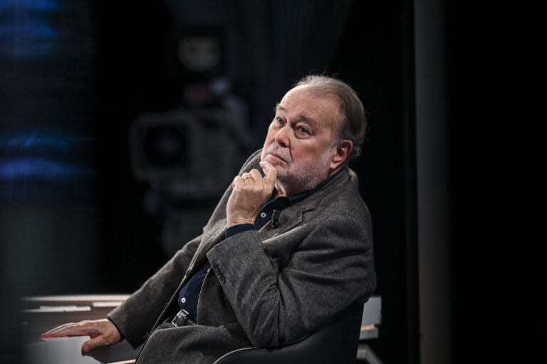 La linea rossa per il Pd si chiama politica estera. Parla Petruccioli La linea rossa per il Pd si chiama politica estera. Parla Petruccioli