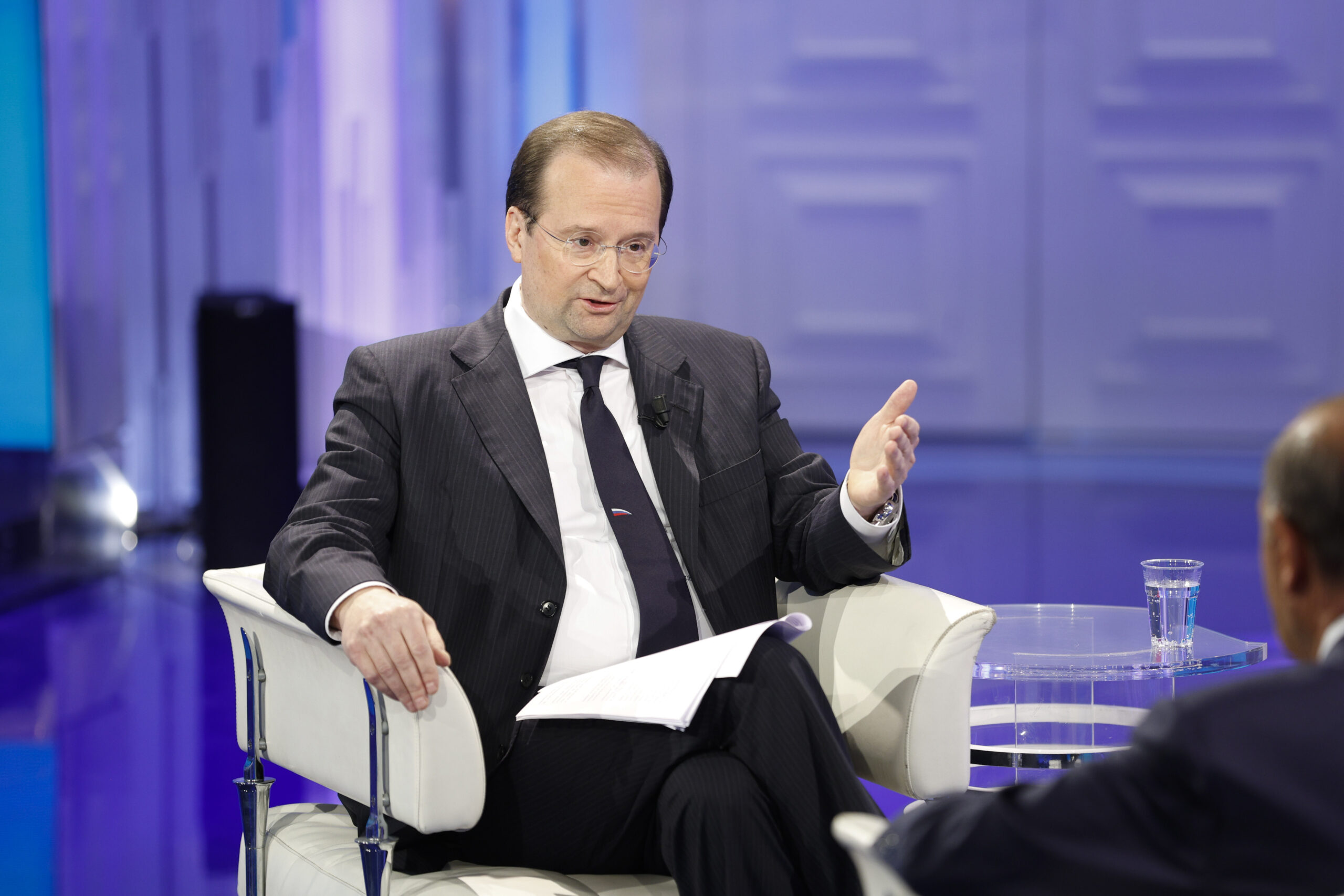 cosa pensa la russia dell italia l ultima intervista dell ambasciatore paramonov