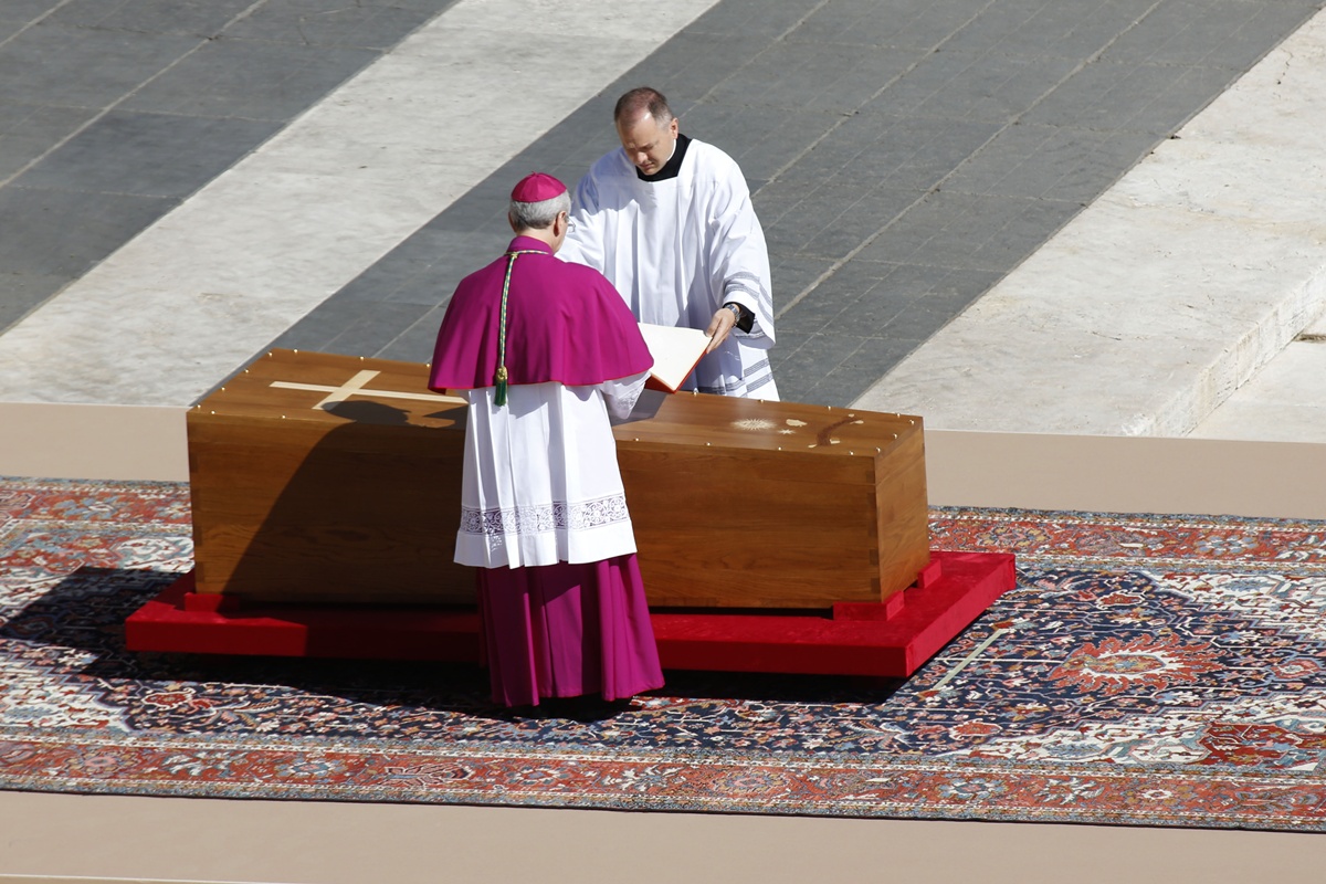 I giorni del Conclave e la Chiesa “mattered”. L’opinione di Chiapello I giorni del Conclave e la Chiesa “mattered”. L’opinione di Chiapello