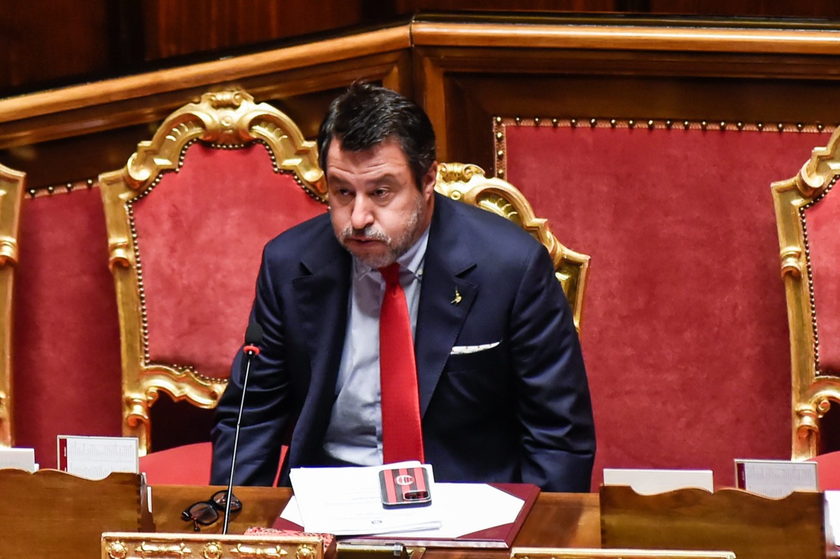 Lo sbuffo di Salvini, l’assaggio di Lollobrigida, la smorfia di Meloni. Queste le avete viste? Lo sbuffo di Salvini, l’assaggio di Lollobrigida, la smorfia di Meloni. Queste le avete viste?