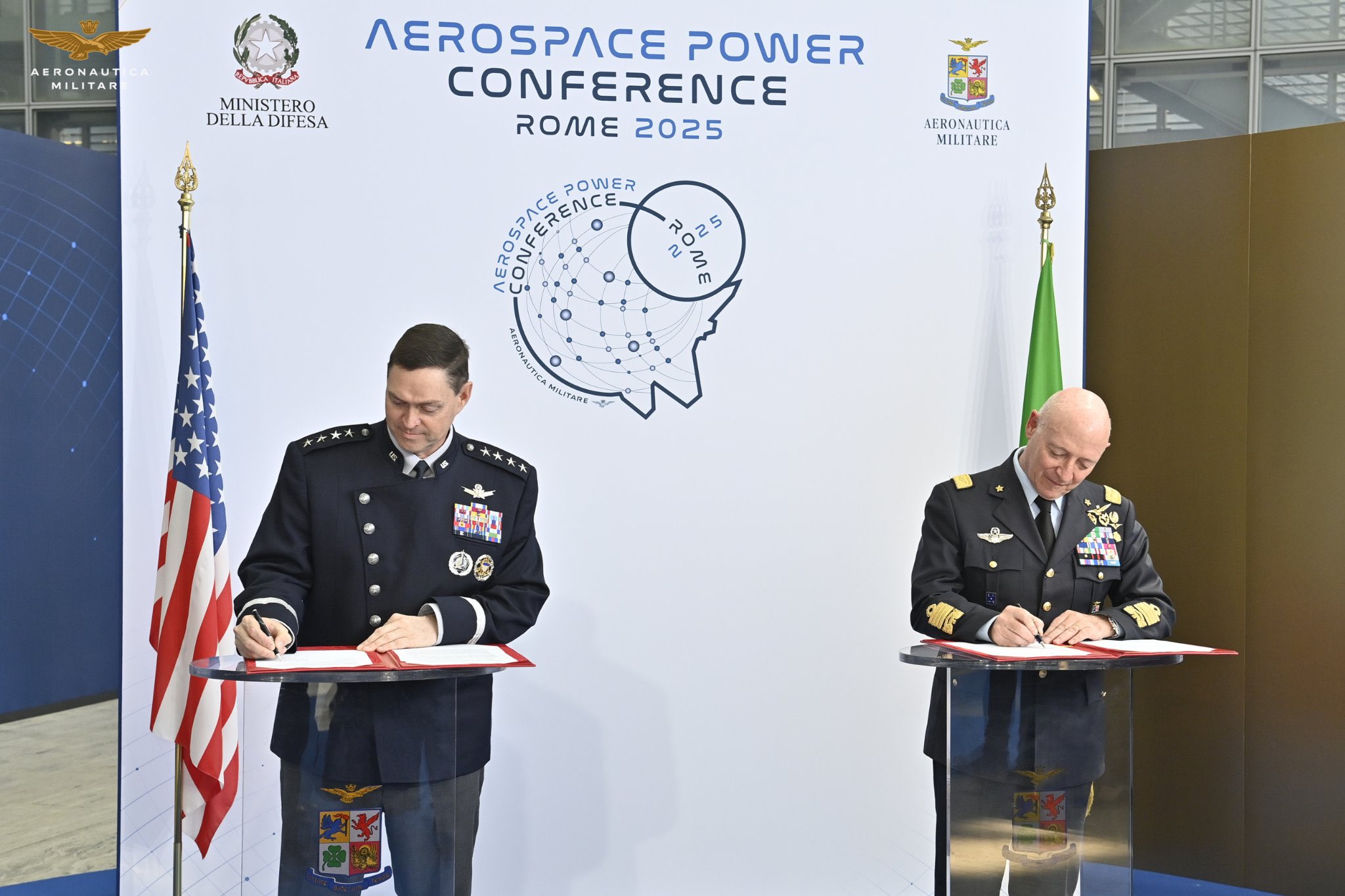saltzman apre all italia insieme dobbiamo avere un posto al tavolo dell aerospazio da Formiche.net saltzman apre all italia insieme dobbiamo avere un posto al tavolo dell aerospazio