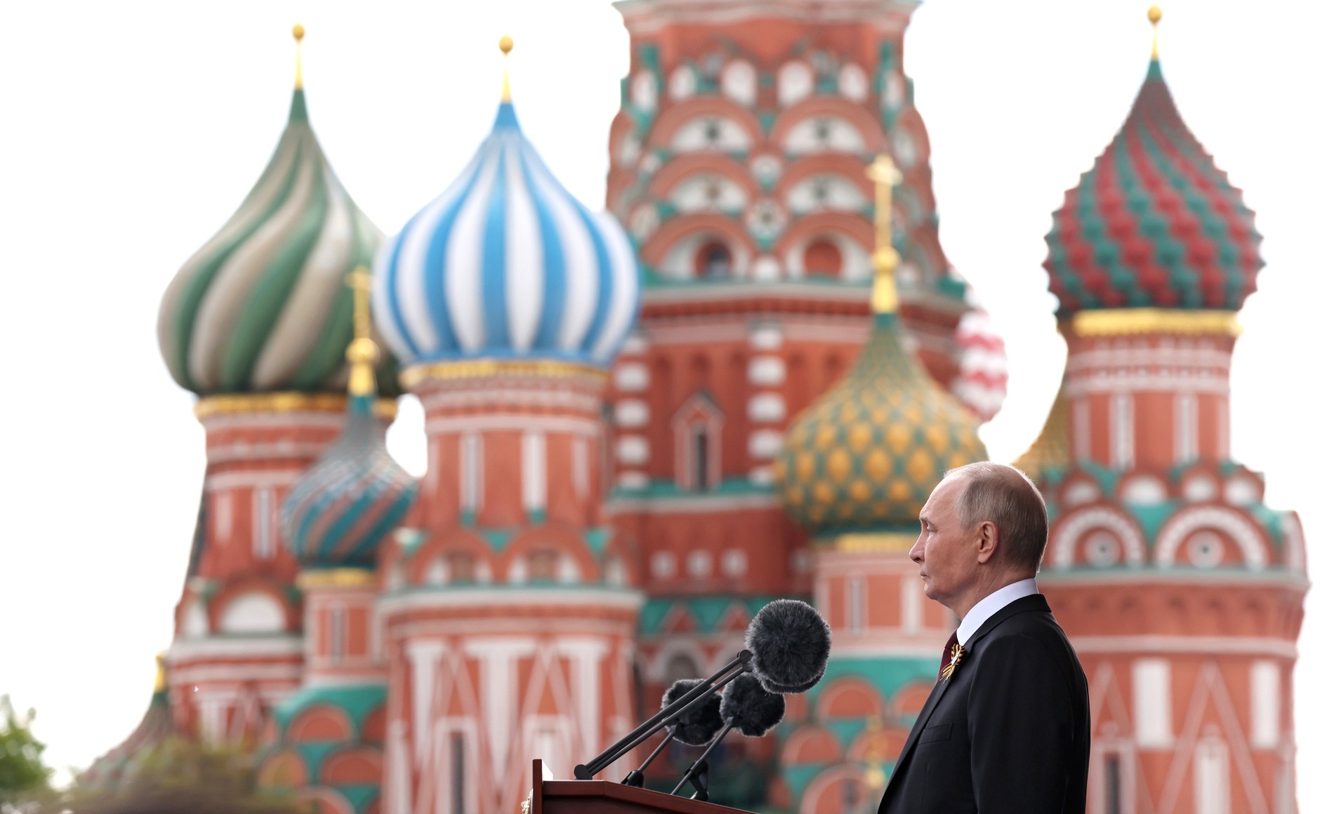 La parata del riscatto, così Putin vuole mostrarsi meno isolato all’Occidente. L’analisi di Tafuro La parata del riscatto, così Putin vuole mostrarsi meno isolato all’Occidente. L’analisi di Tafuro