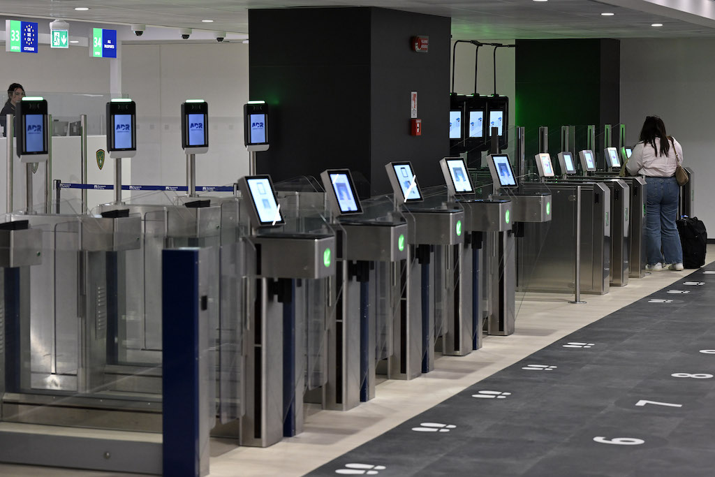 più dati meno emissioni la trasformazione digitale che rivoluziona il trasporto aereo