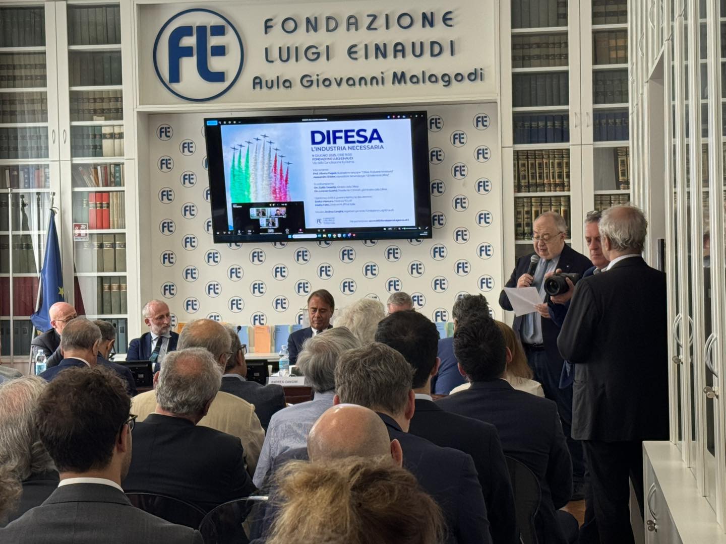 Cyberattacchi e sicurezza percepita. Cosa c’è da fare sulla Difesa secondo Crosetto (e la Fondazione Einaudi) Cyberattacchi e sicurezza percepita. Cosa c’è da fare sulla Difesa secondo Crosetto (e la Fondazione Einaudi)