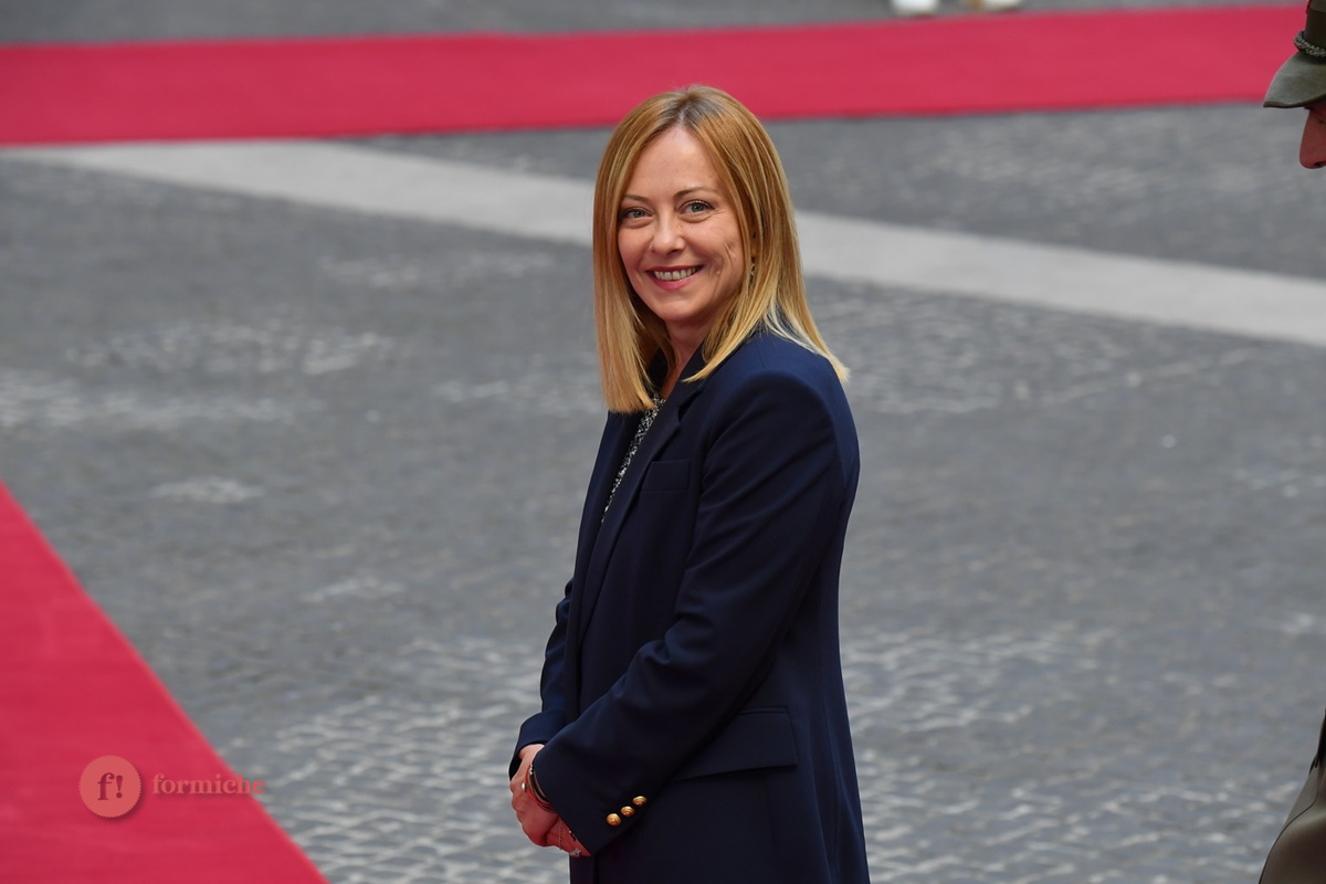 Giorgia Meloni, mille giorni di comunicazione ordinata. L’analisi di Carone Giorgia Meloni, mille giorni di comunicazione ordinata. L’analisi di Carone