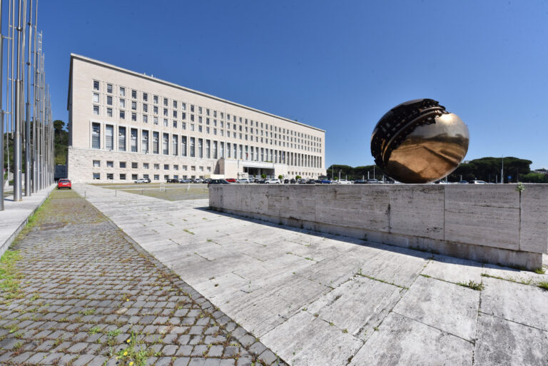 Guerra ibrida e cybersecurity, come si rinnova la Farnesina