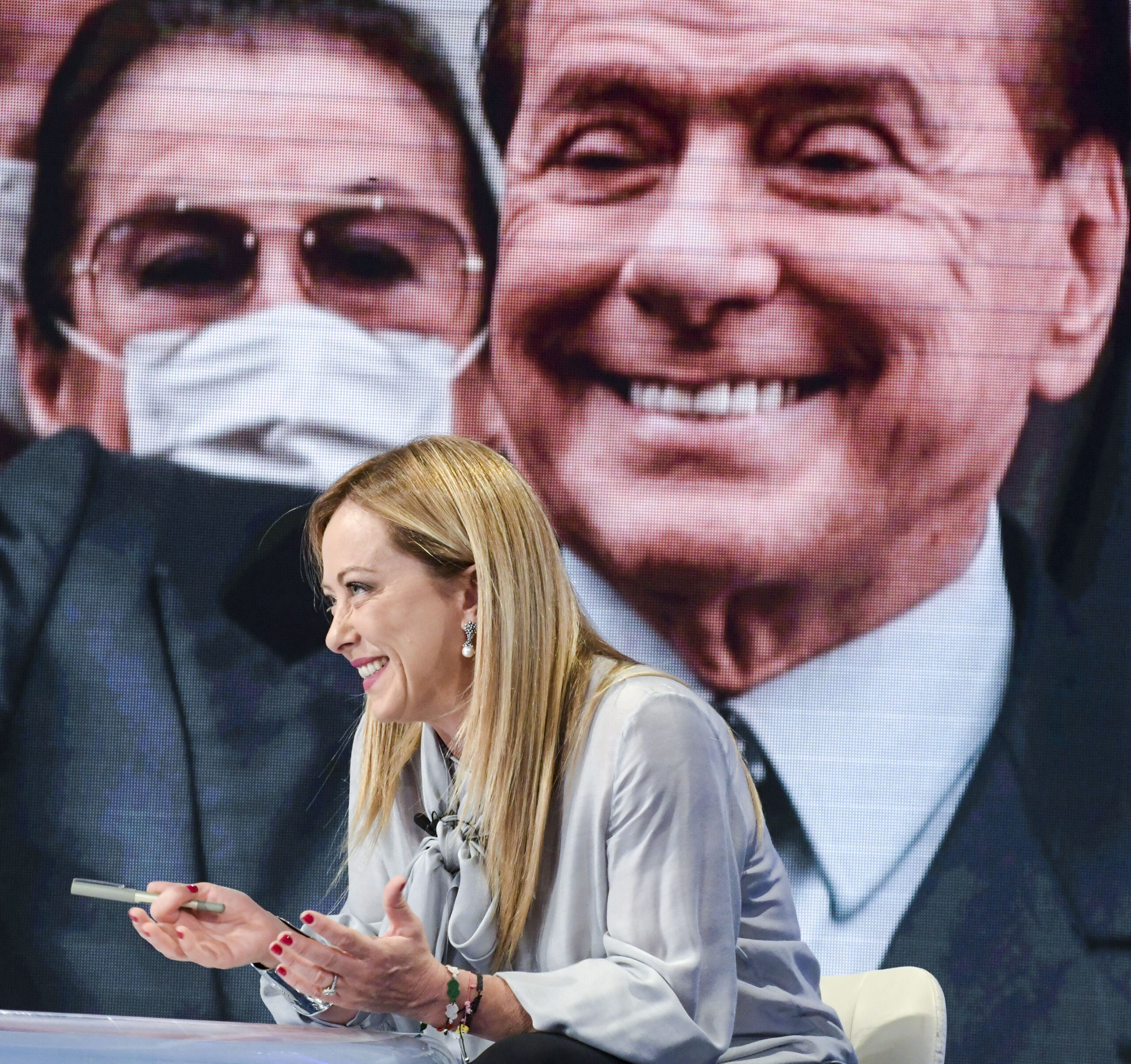 Truppe Ue in Ucraina? Meloni segue il modello Berlusconi (e fa bene). Scrive l’amb. Castellaneta