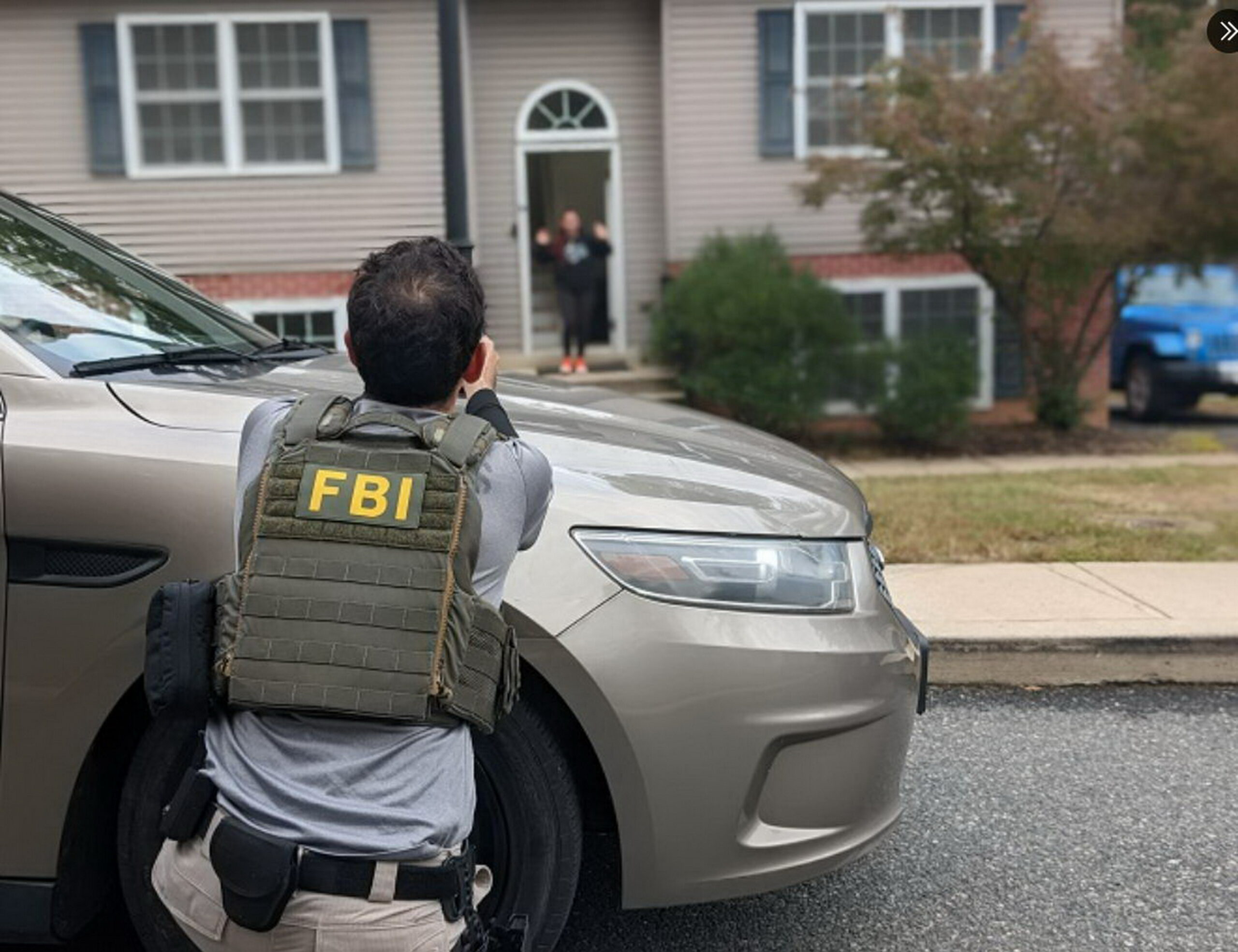 cos236 un hacker dei narcos ha violato l8217fbi geolocalizzazioni video e omicidi