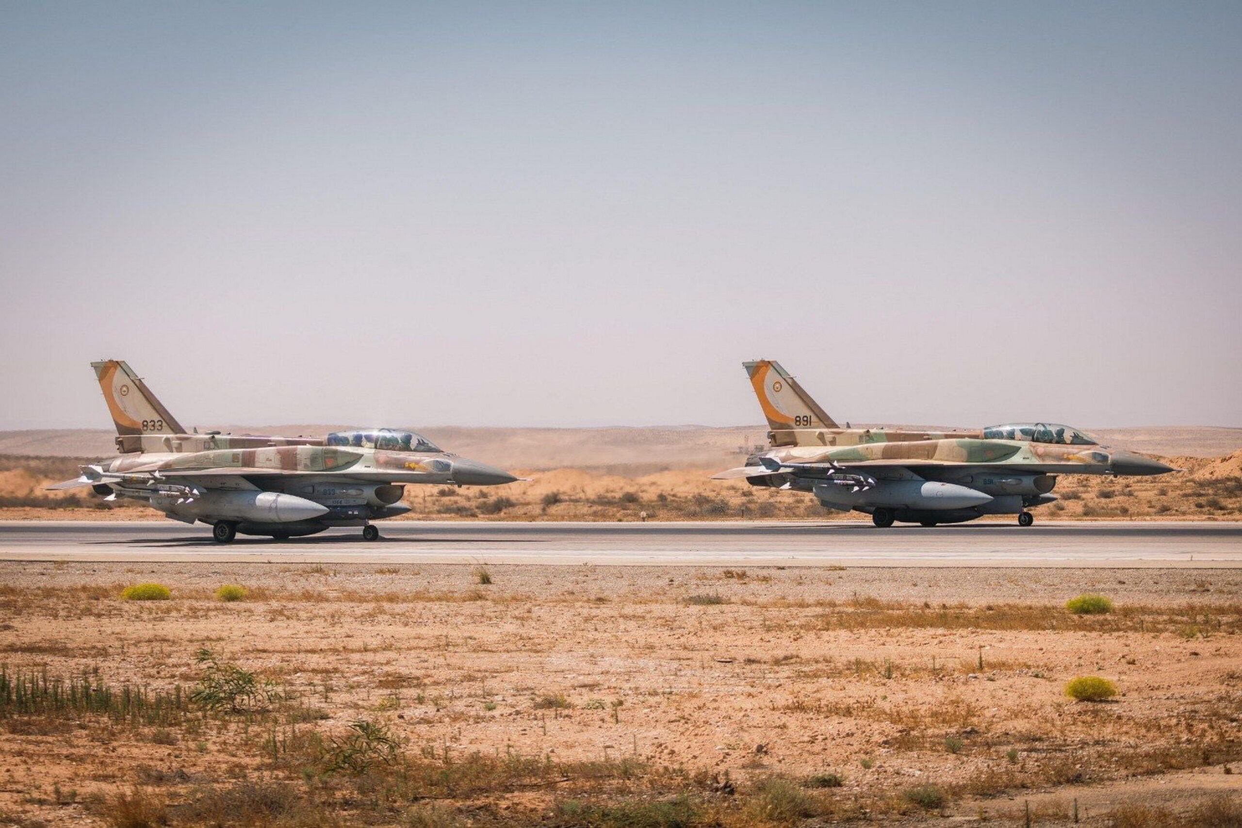 L’attacco di Israele all’Iran cambia gli equilibri sul nucleare. Alcaro e Castelli spiegano perché L’attacco di Israele all’Iran cambia gli equilibri sul nucleare. Alcaro e Castelli spiegano perché