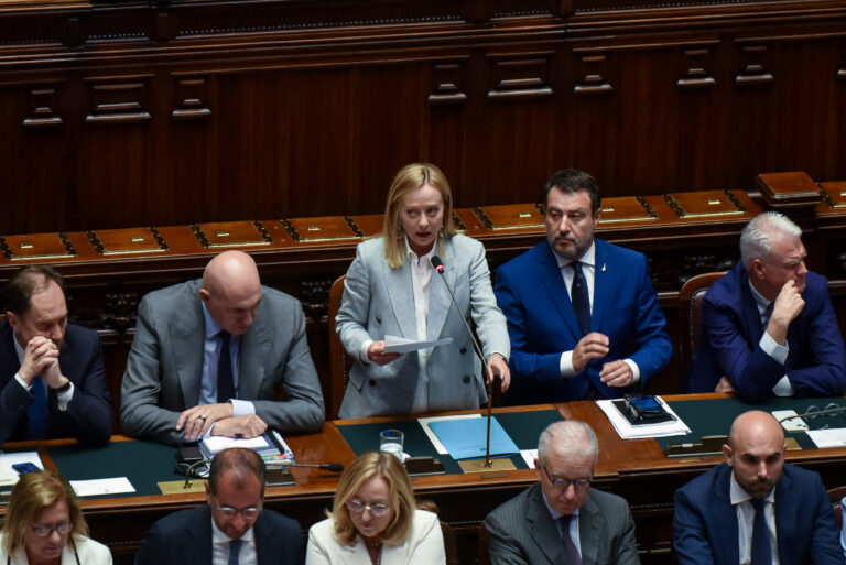 Negoziati e dialogo, l’impegno di Meloni per il Medio Oriente in vista del Consiglio Ue