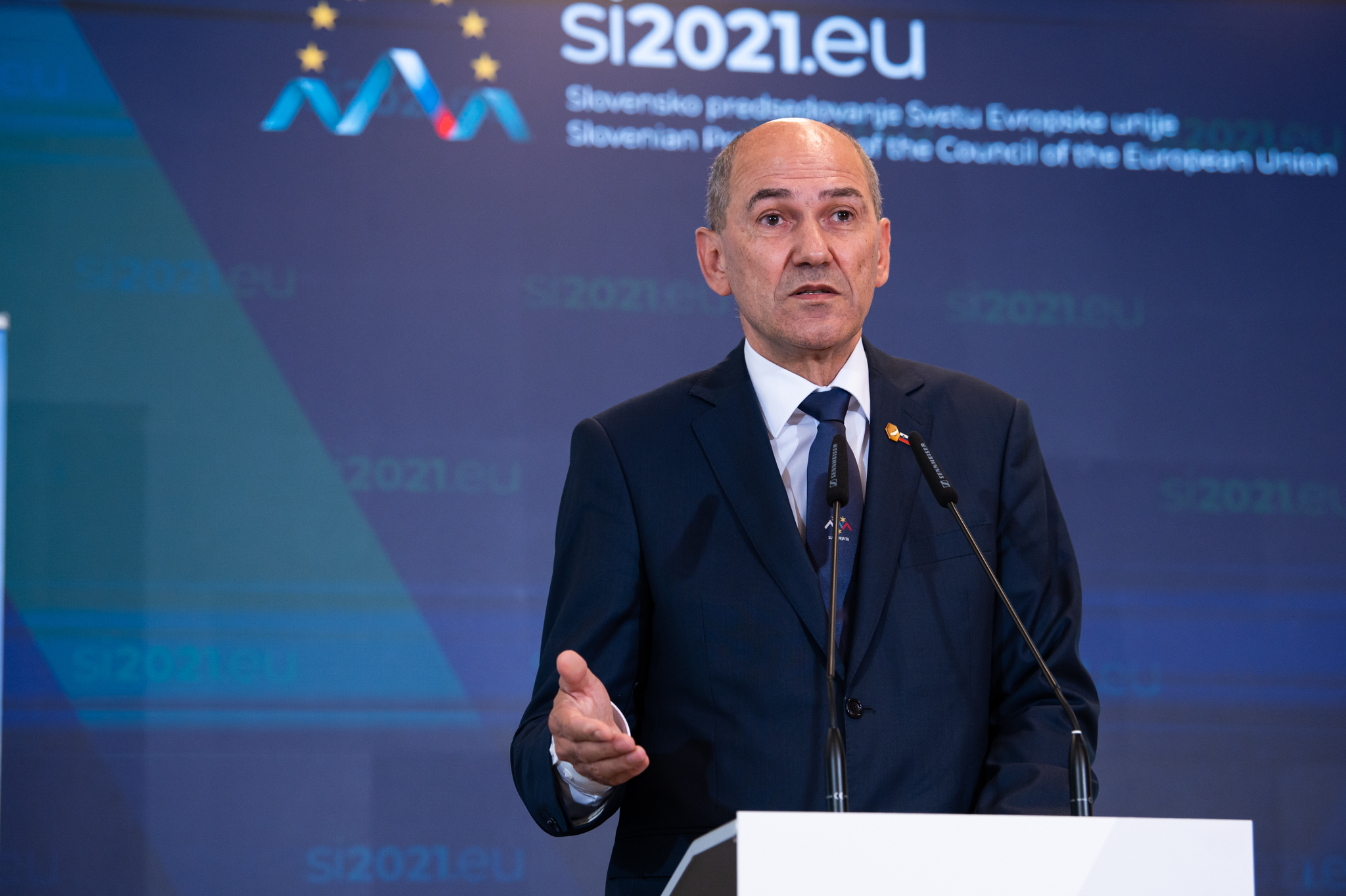 Chi ci guadagna dal referendum sulla Slovenia nella Nato Chi ci guadagna dal referendum sulla Slovenia nella Nato