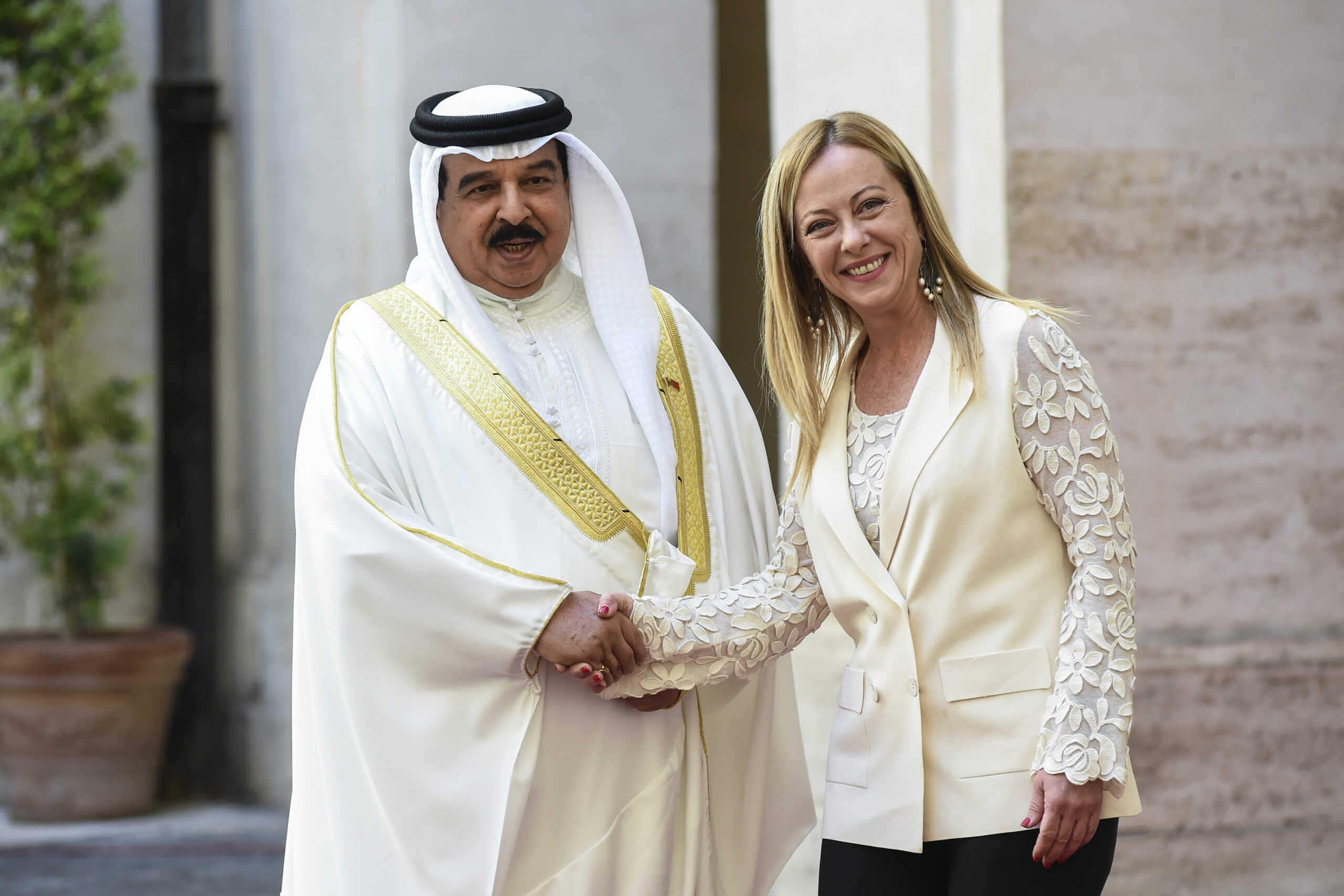 Dal Golfo al Mediterraneo, come prosegue il dialogo tra Italia e Bahrein Dal Golfo al Mediterraneo, come prosegue il dialogo tra Italia e Bahrein