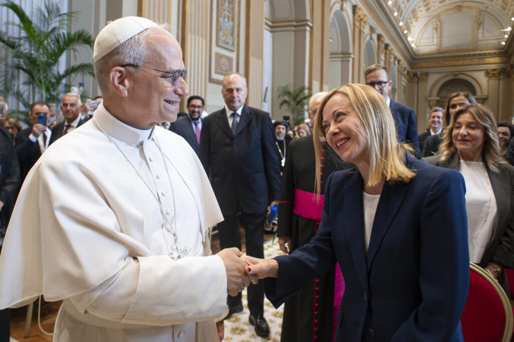 meloni leone xiv cosa si 232 detto nel primo incontro ufficiale in vaticano