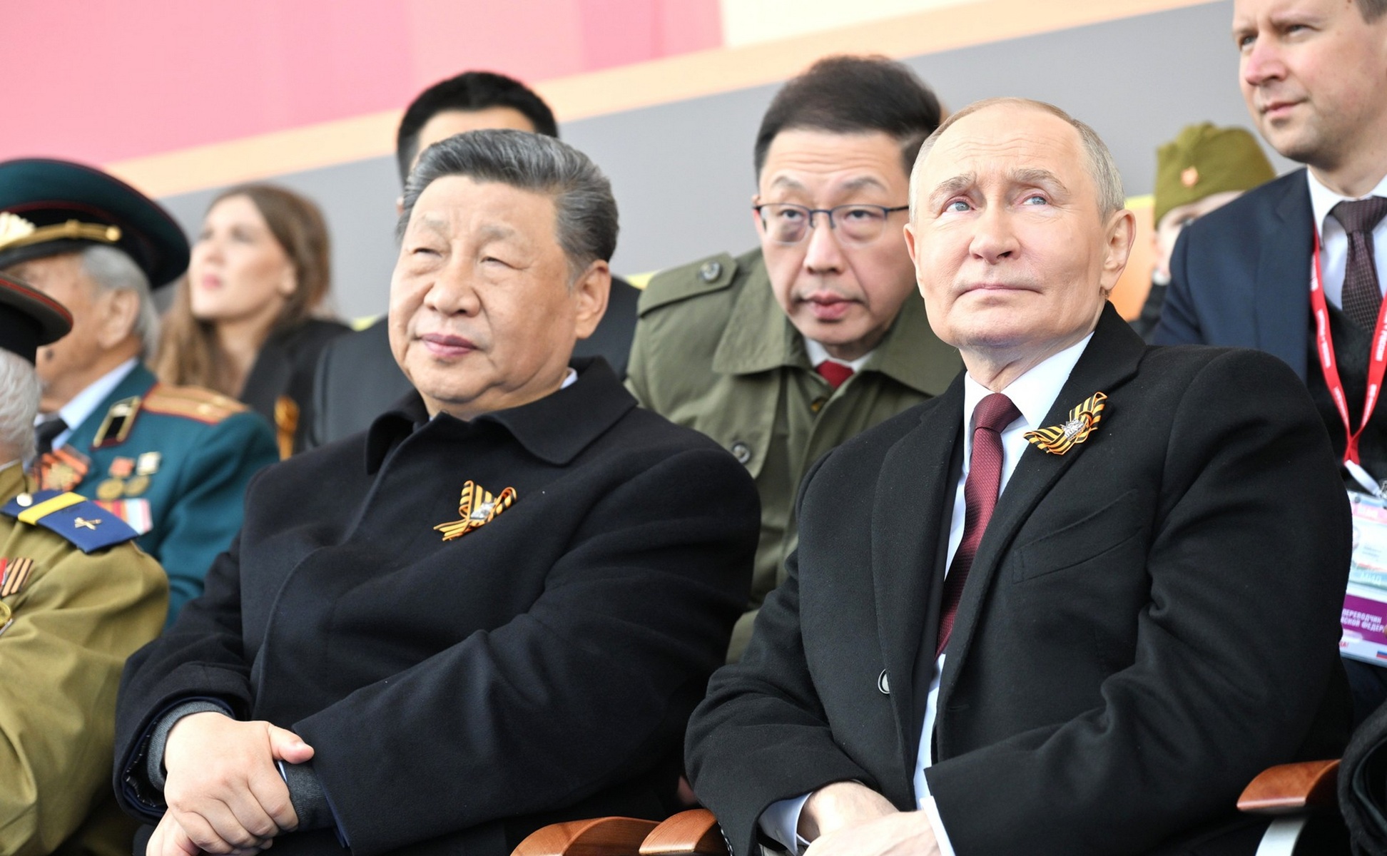 Non possiamo regalare la Russia alla Cina. Il summit di ferragosto visto da Arditti