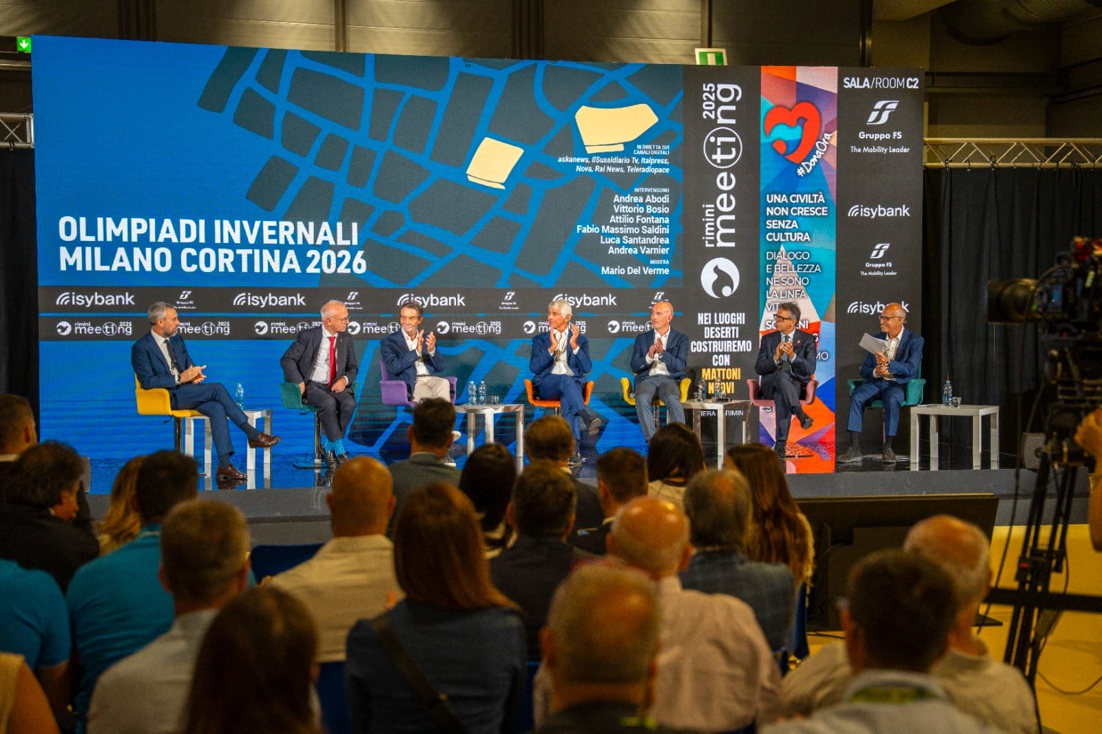 Milano Cortina, le olimpiadi che uniscono i popoli. Cosa si è detto al Meeting di Rimini Milano Cortina, le olimpiadi che uniscono i popoli. Cosa si è detto al Meeting di Rimini
