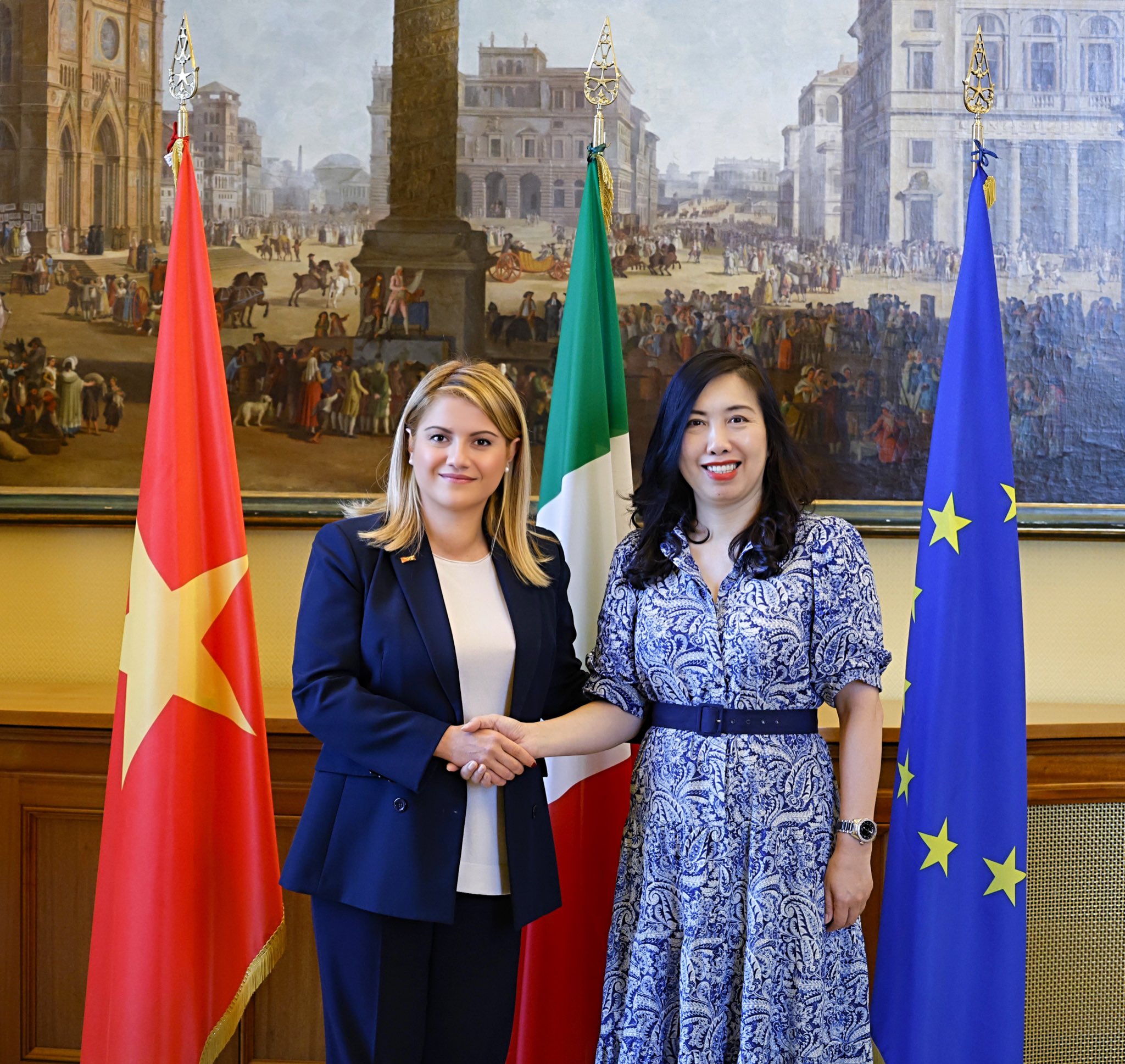 L’Italia prepara la strada per il dialogo politico con il Vietnam. Gli incontri di Tripodi