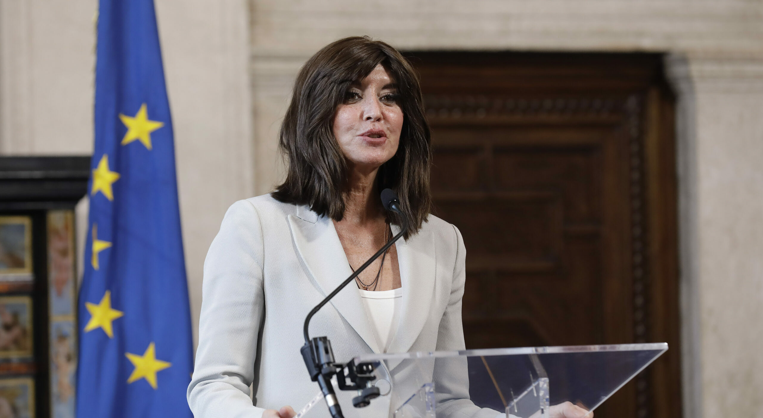 Ecosistemi trasparenti e responsabilità. La ricetta del ministro Bernini per il futuro della ricerca Ecosistemi trasparenti e responsabilità. La ricetta del ministro Bernini per il futuro della ricerca