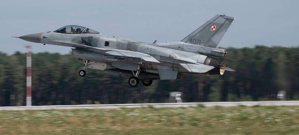 la vicenda dei droni russi arriva in un momento difficile per l8217europa il commento di coratella ecfr
