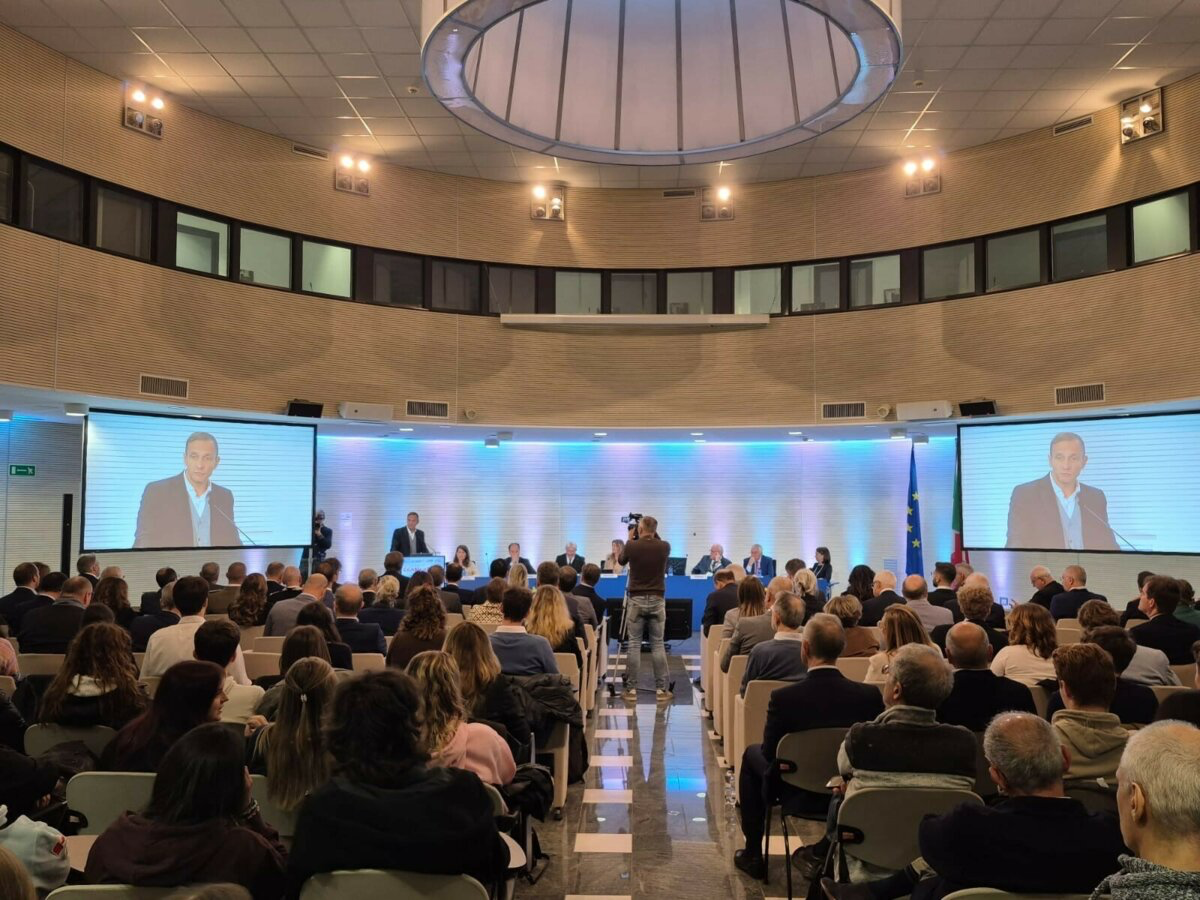 med or porta a gorizia il dibattito globale sulla pace giusta