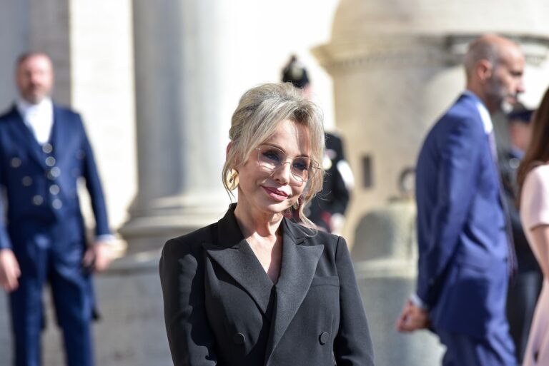 Phisikk du role – Il Partito come participio passato del verbo partire