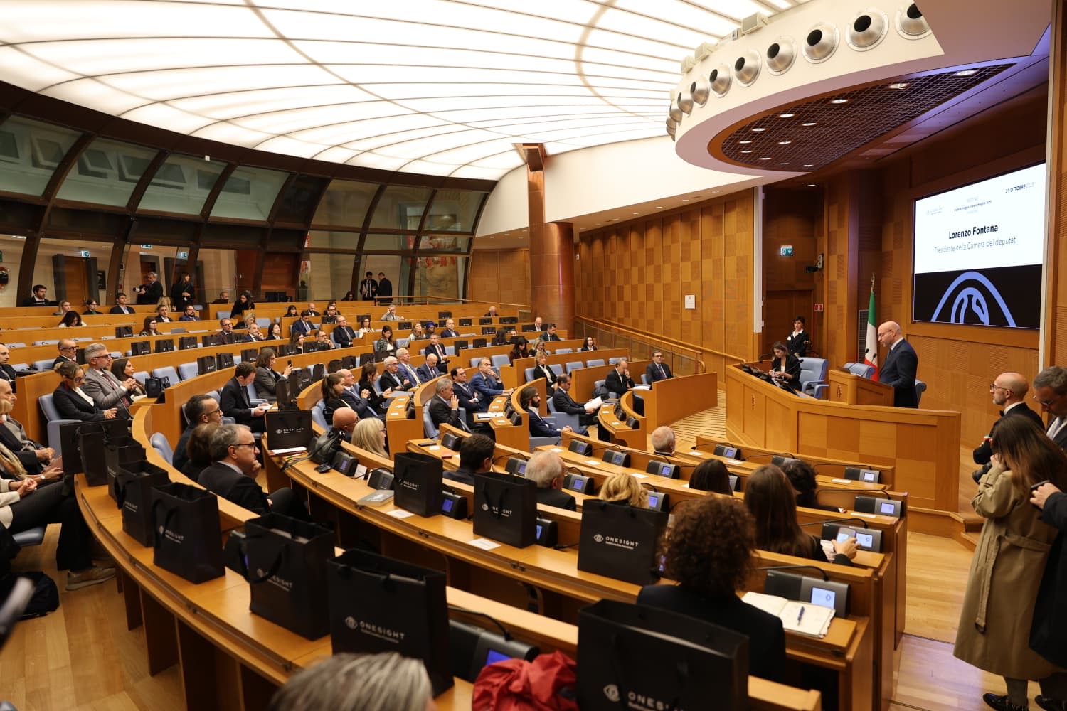 Occhi puntati sulla vista. Come prevenzione e cura diventano inclusione Occhi puntati sulla vista. Come prevenzione e cura diventano inclusione
