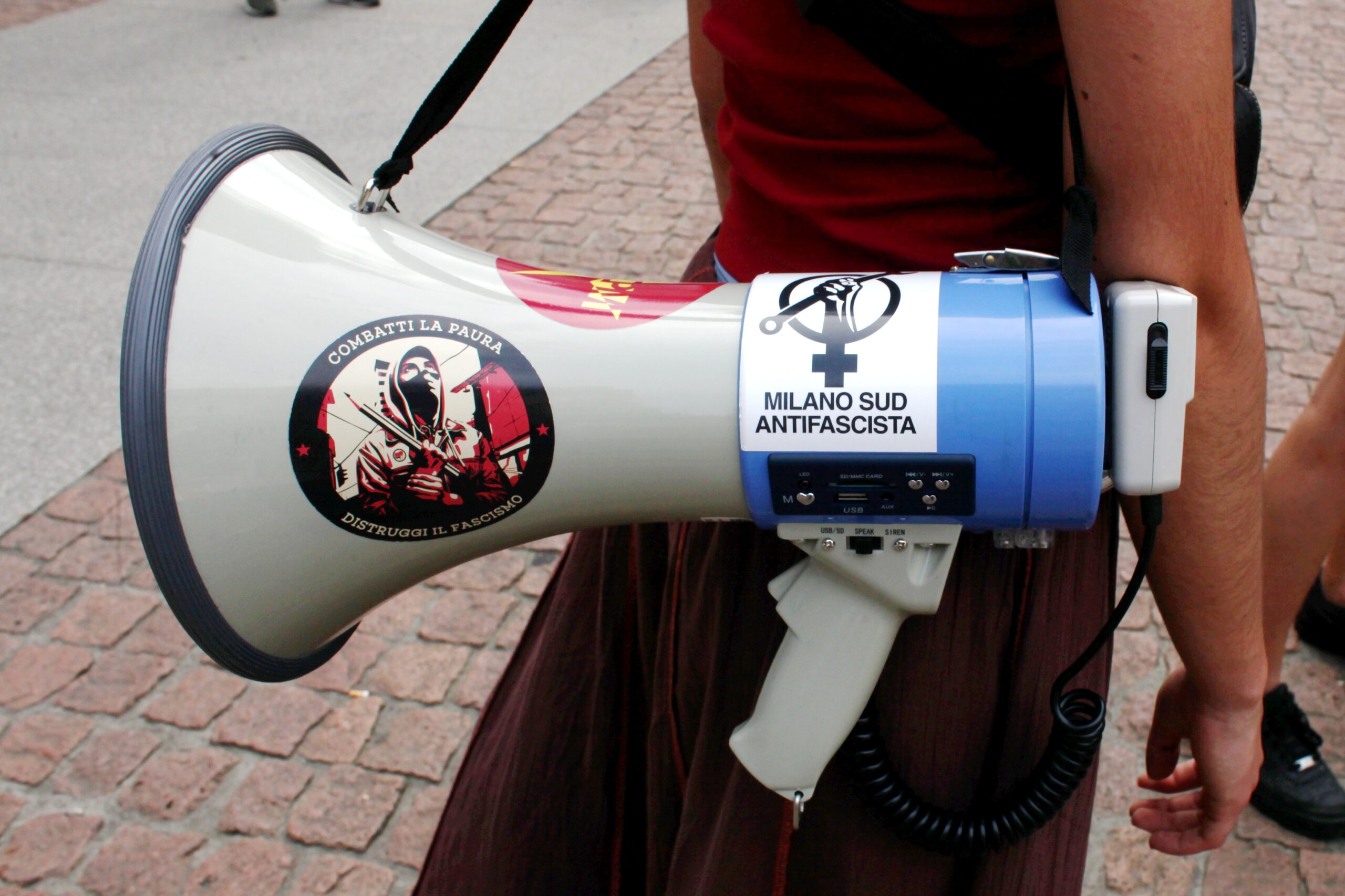 Antifa, Black Block e No Global. Come si muove la complessa galassia degli “antagonisti” Antifa, Black Block e No Global. Come si muove la complessa galassia degli “antagonisti”