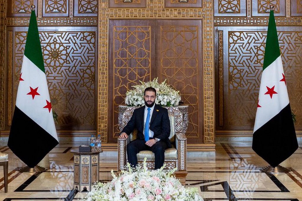 Al Sharaa, ecco come Trump continua a riscrivere il Medio Oriente Al Sharaa, ecco come Trump continua a riscrivere il Medio Oriente