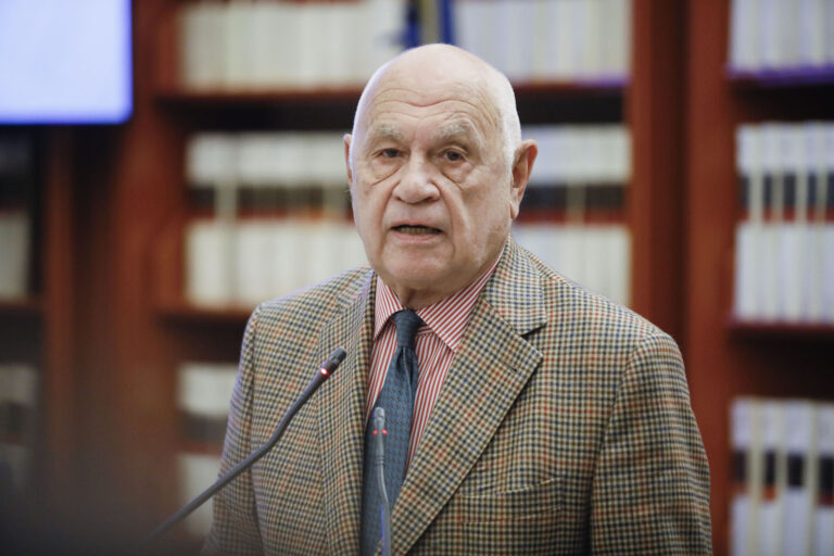 Una riforma “nella Costituzione”: sì a un giudice (ancora) più imparziale. La versione di Sterpa