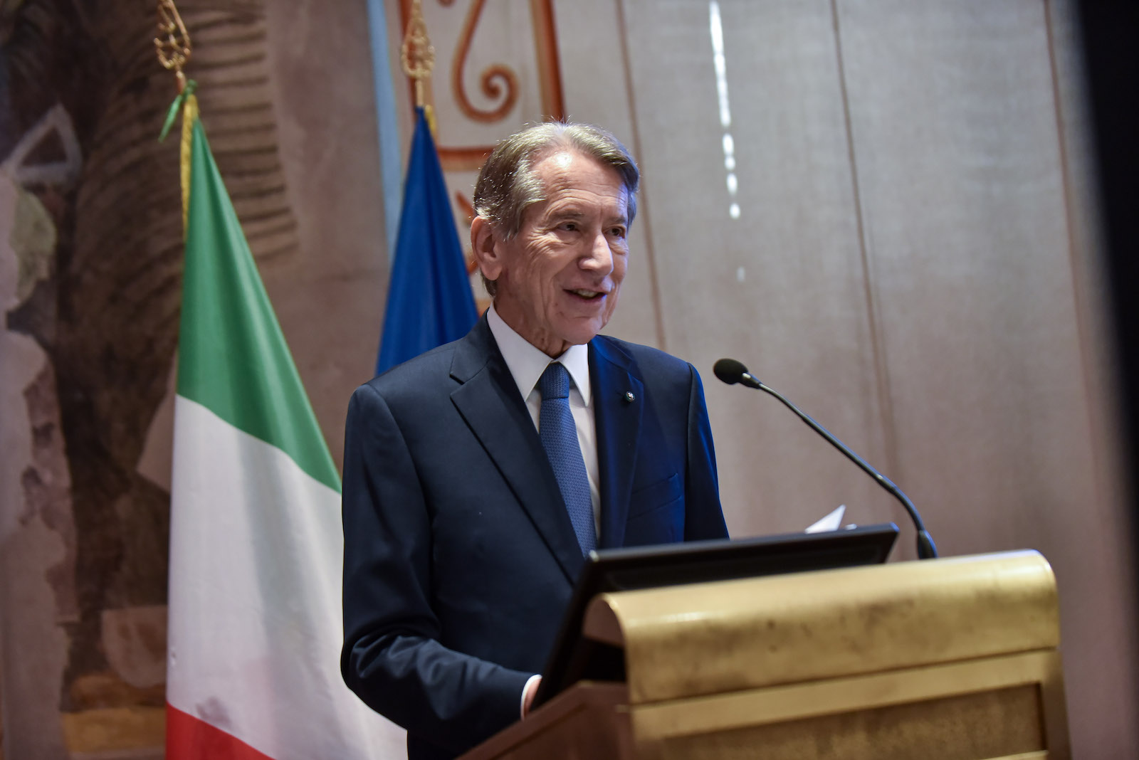 Le nuove rotte nella bussola della politica estera italiana spiegate da Terzi Le nuove rotte nella bussola della politica estera italiana spiegate da Terzi