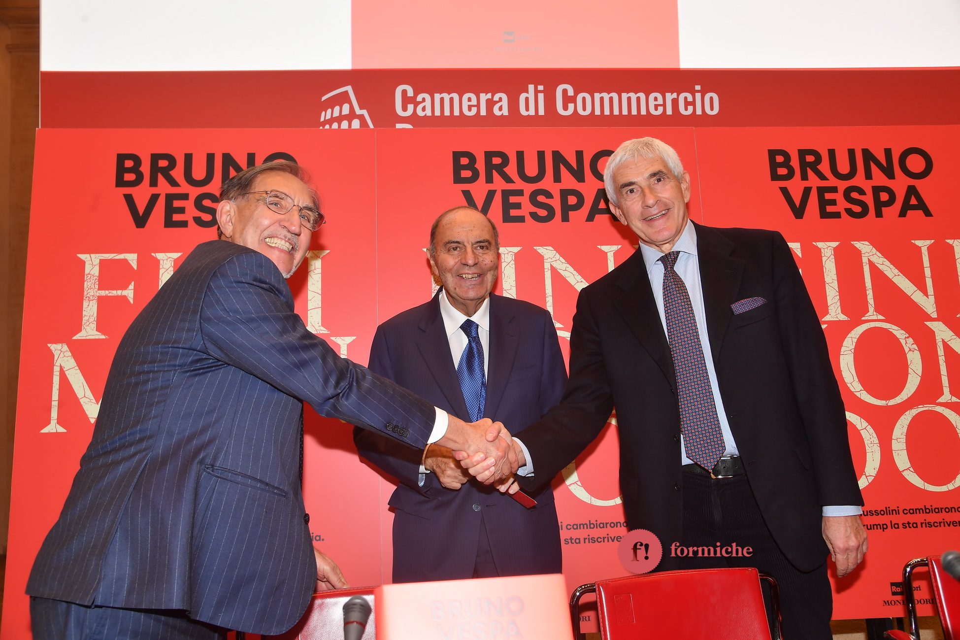 Casini e La Russa raccontano il "Finimondo" di Bruno Vespa. Le foto di Pizzi