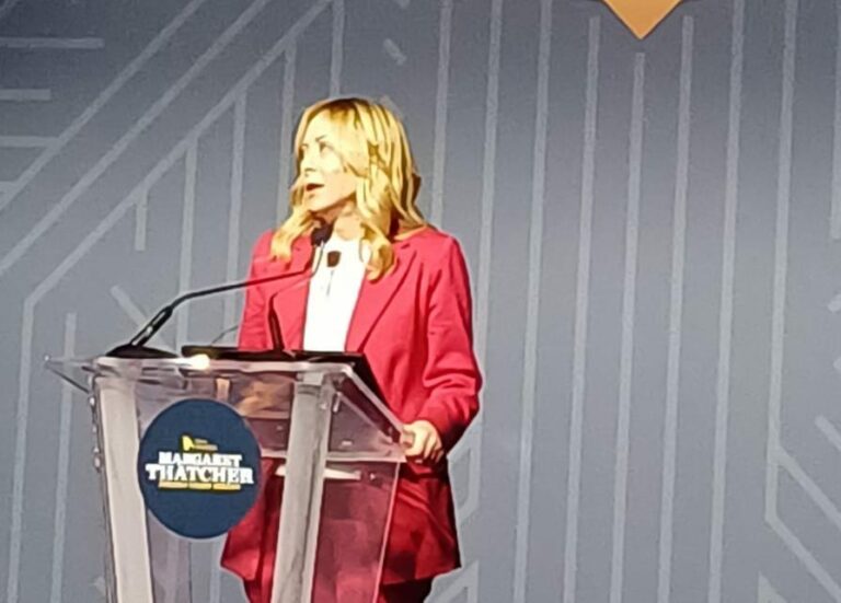 Avete la nuova lady di ferro. La fondazione Thatcher incorona Meloni