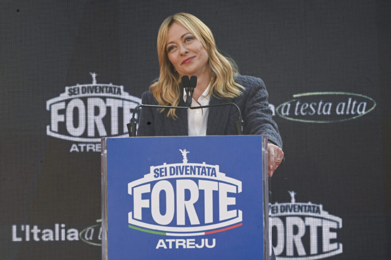 Perché sono a favore della Tobin tax. Scrive Pedrizzi