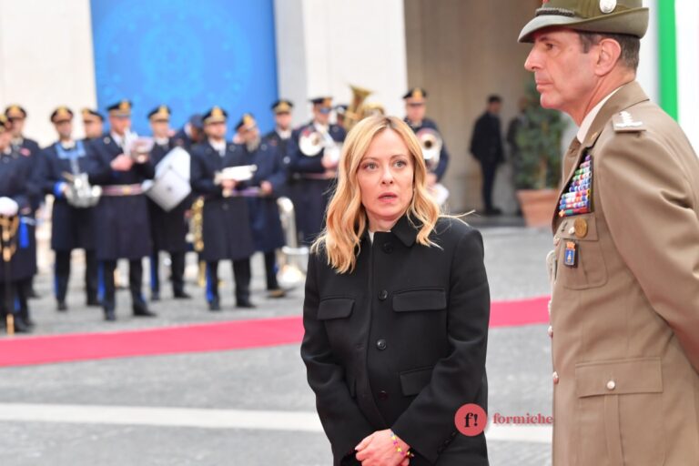 Diplomazia prudente, più autonomia e Golden Power. Cosa chiedono gli italiani secondo Swg