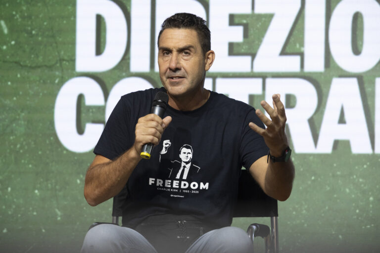 Phisikk du role – Vannacci, il generale all’attacco. Le geografie politiche neotolemaiche di oggi Phisikk du role – Vannacci, il generale all’attacco. Le geografie politiche neotolemaiche di oggi