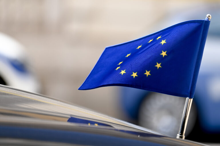 In Europa il vero problema sono le classi dirigenti e le regole. Scrive Pedrizzi