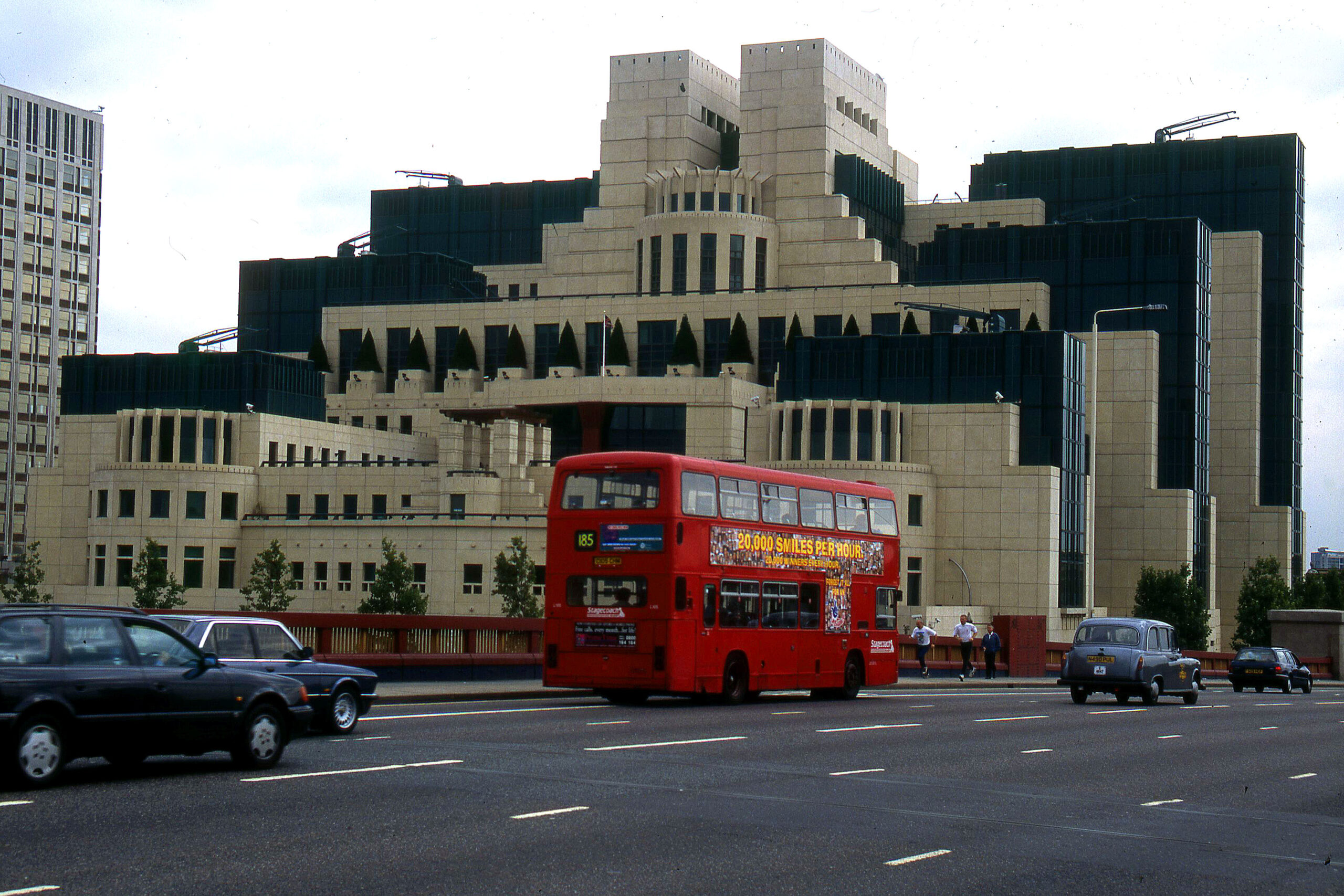 Spionaggio e università. L’allerta dell’intelligence UK su Cina e Russia